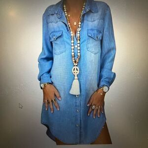 NWOT size small lightweight Denim look snap front dress necklace not included